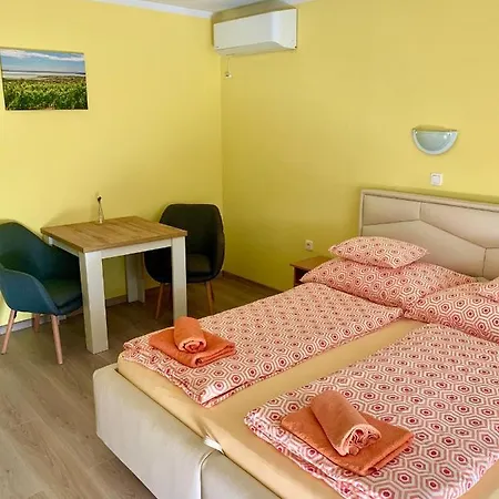 Andreaapartmanok Panzió 3*