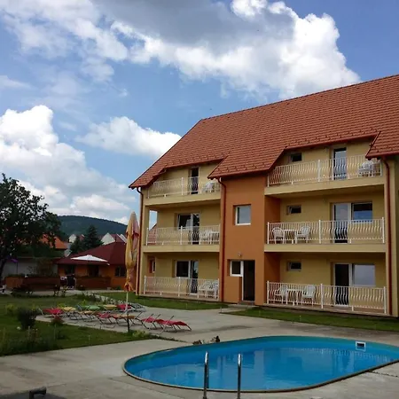 Panzió Andreaapartmanok 3*