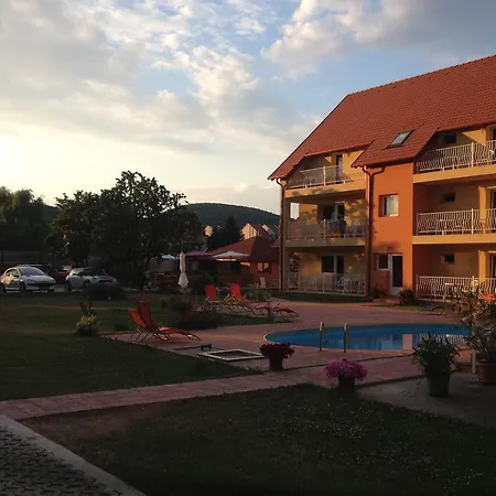 Andrea Pansio Bed & Breakfast Balatonfüred