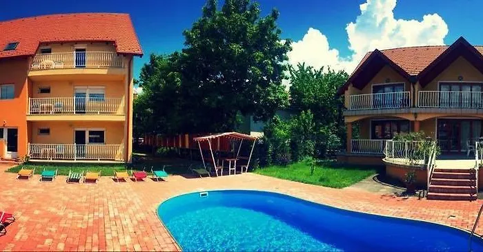 Alojamento de Acomodação e Pequeno-almoço Andreaapartmanok 3*