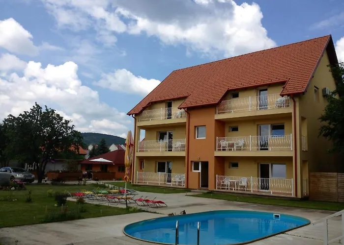 Alojamento de Acomodação e Pequeno-almoço Andreaapartmanok 3*